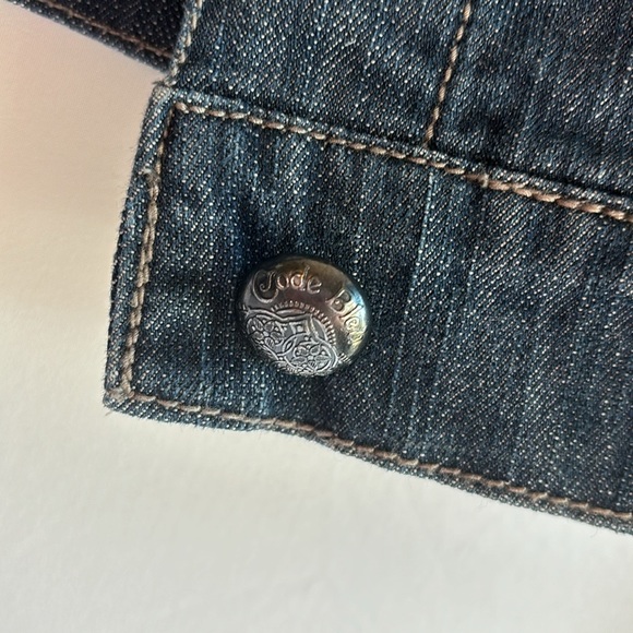 Code Bleu Women’s Med Embroidered Dark Wash Denim Button-Up Jean Jacket - Picture 11 of 14
